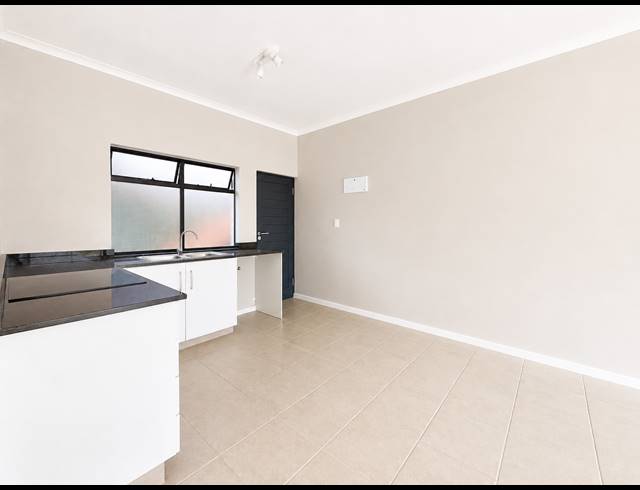2 BEDROOM APARTMENT FOR SALE IN WATERFALL